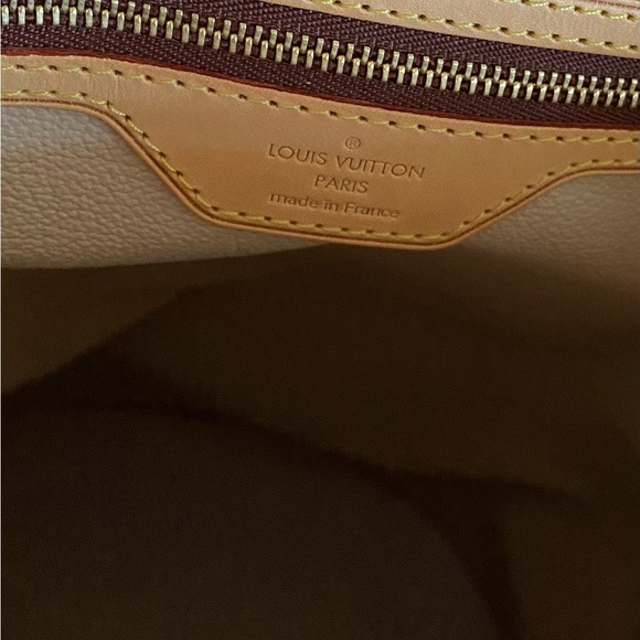 Louis Vuitton Monogram Canvas Bucket GM w/o pouch - Picture 4 of 17